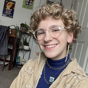 Meet your Posher, Avery